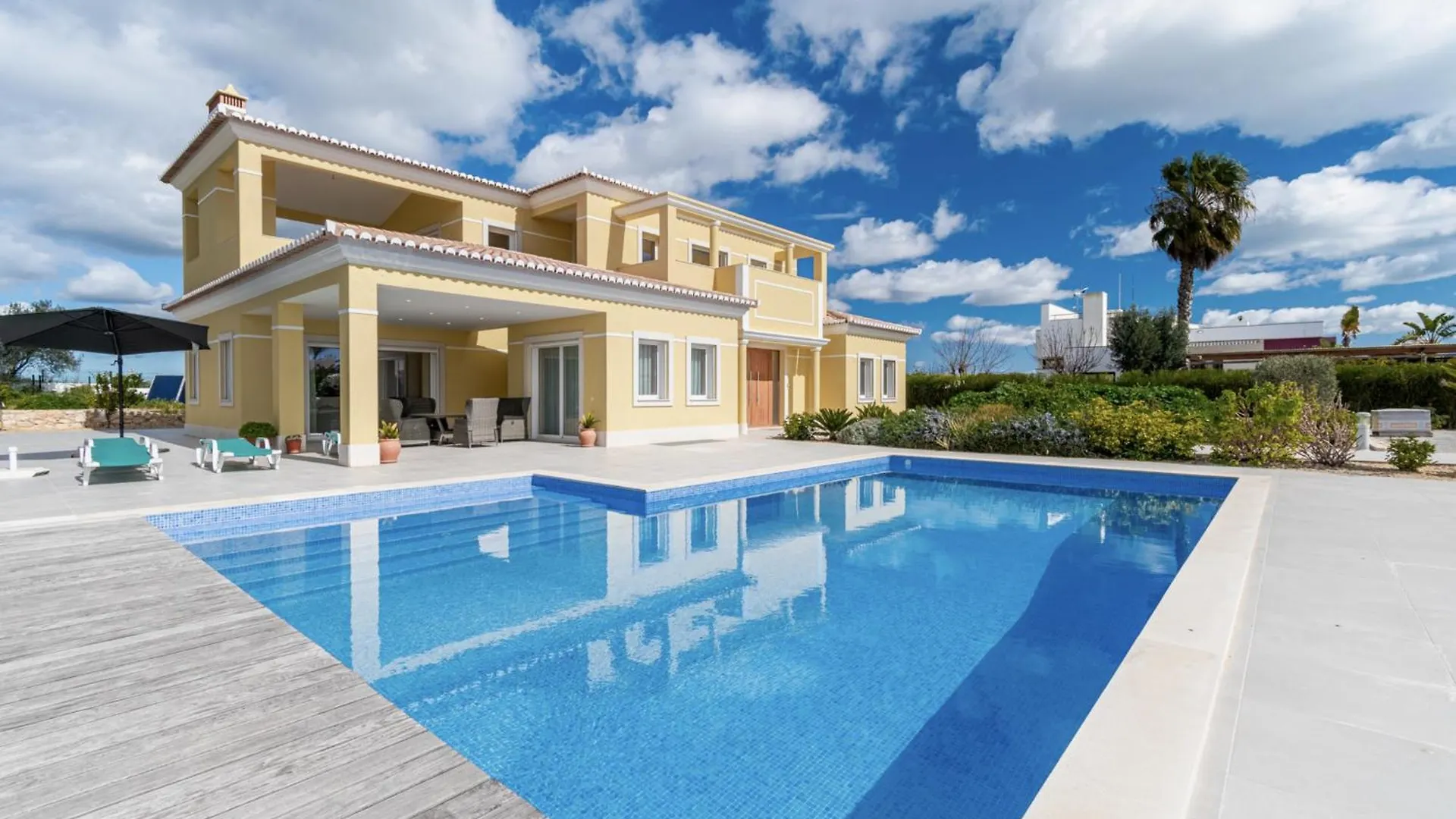 Holiday House Beach Porto Mos By Villas Key Lagos