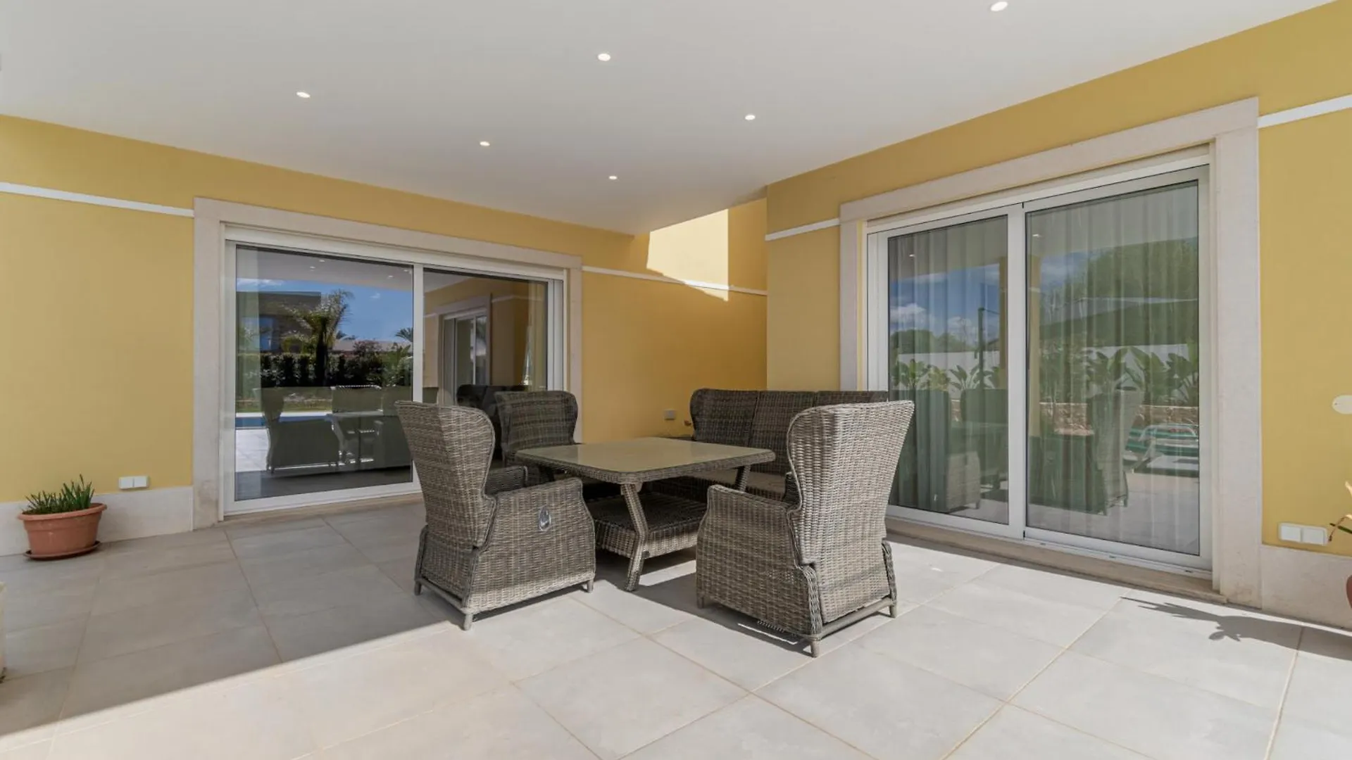 Holiday House Beach Porto Mos By Villas Key Lagos Portugal